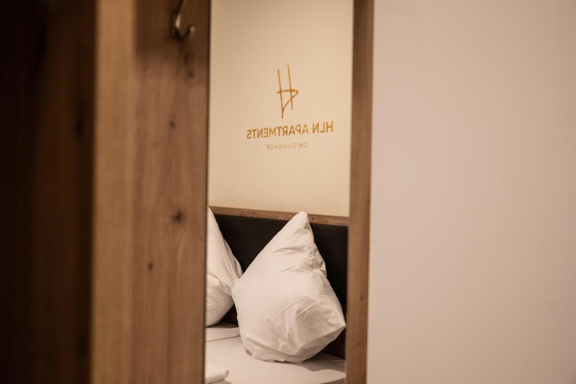 Hln Apartments Am Bahnhof Saarbrucken Bagian luar foto